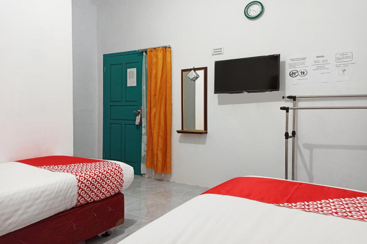 Oyo 2611 Hotel Krui Syariah Zewnętrze zdjęcie